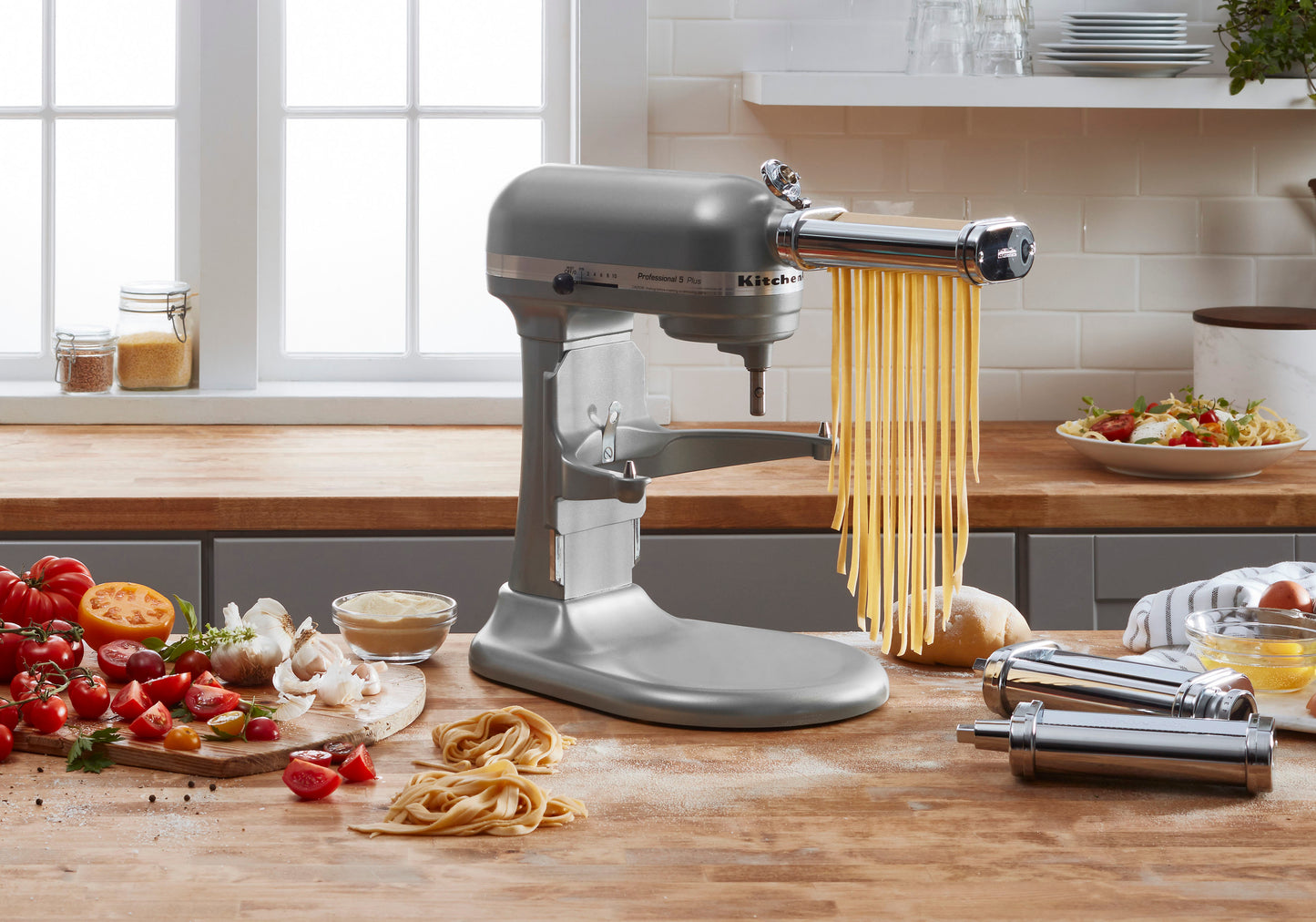 KitchenAid Professional 5 Plus Series 5 Quart Bowl-Lift Stand Mixer -...