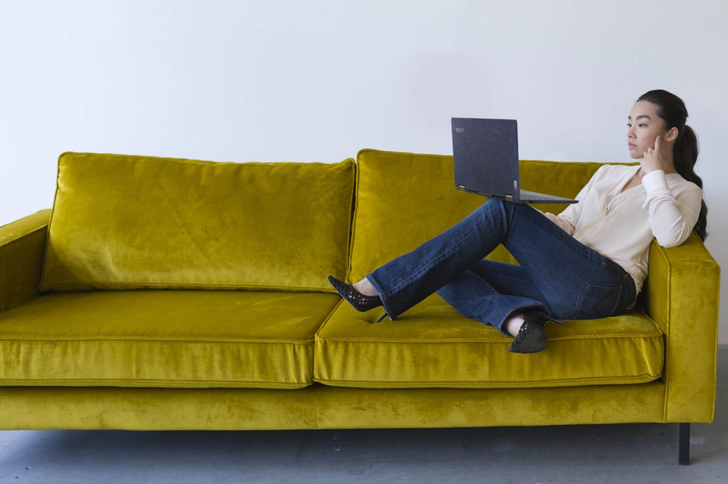 Lenovo Yoga 6 13 2-in-1 13.3" Touch Screen Laptop - AMD Ryzen 7 - 16GB...