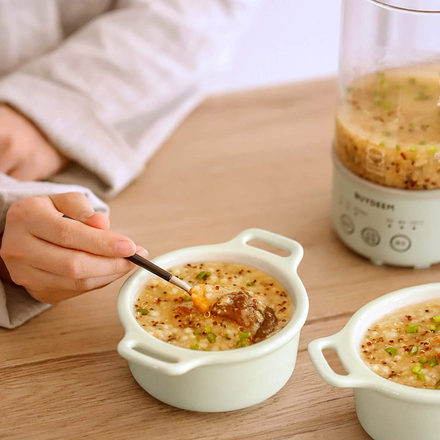 BUYDEEM K313 Travel Electric Kettle, Mini Healthy-Care Beverage Cozy Greenish