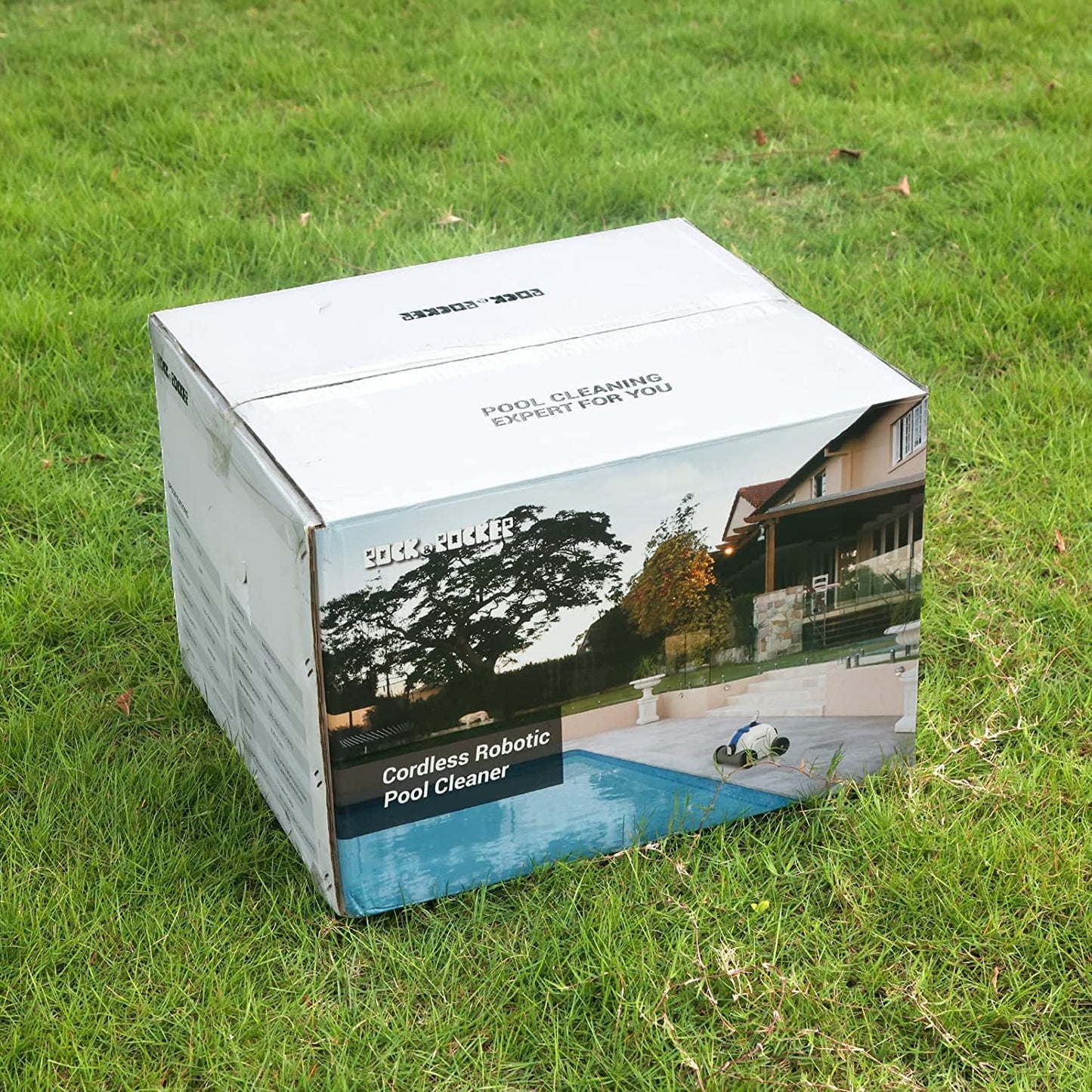 Cordless Robotic Pool Cleaner, Automatic 17.7*11.8*11.8, Blue and white