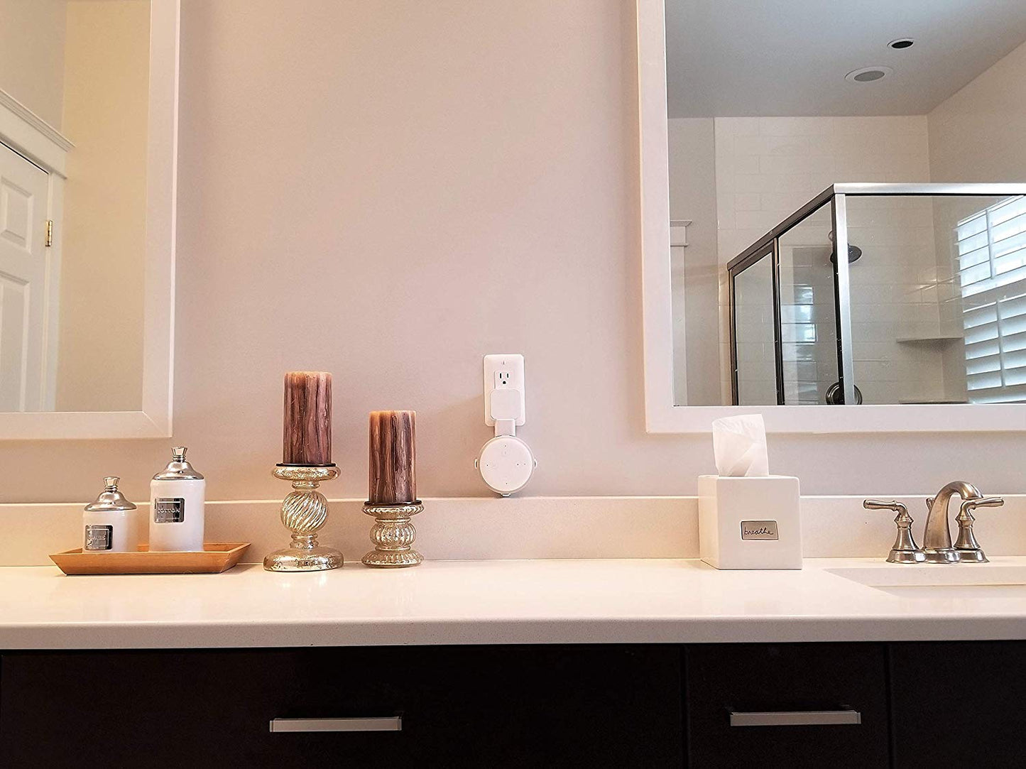 Dot Genie Echo Wall Mount | The Original Outlet Hanger | 1-Pack, White