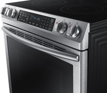 Load image into Gallery viewer, Samsung - 5.8 Cu. Ft. Electric Self-Cleaning Slide-In Range with Convection...