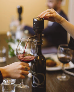 Aervana Select: Variable Electric Wine Aerator and Pourer / Charcoal